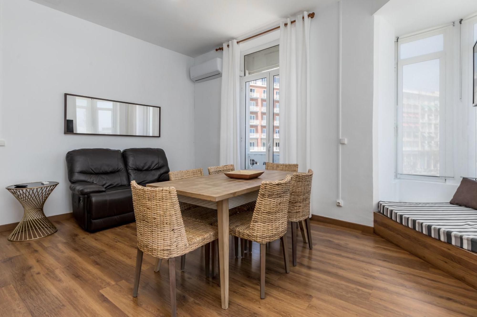 New Calabuig Apartaments Valencia Eksteriør bilde