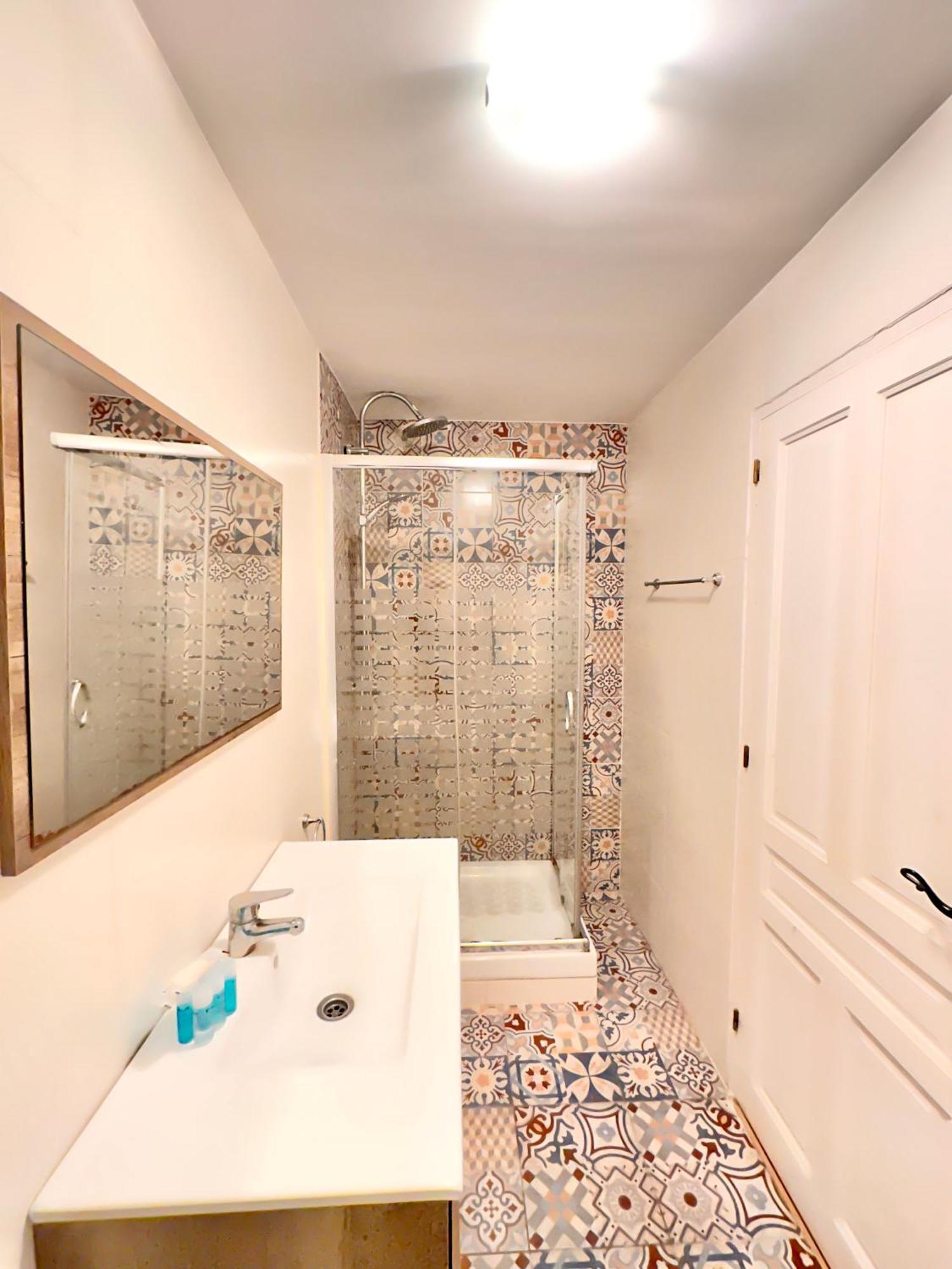 New Calabuig Apartaments Valencia Eksteriør bilde